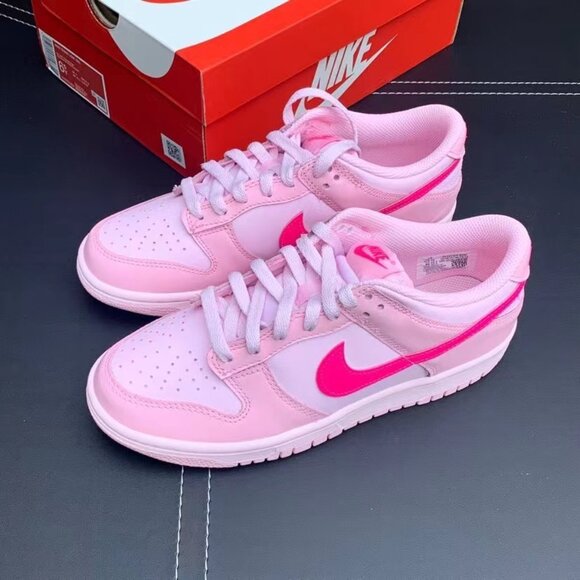 Women's Nike dunk low Triple pink - Picture 4 of 7